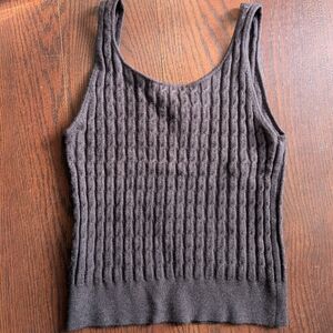 NWT House of Harlow Gray Cable Knit Sweater Large *Runs Small Tank Top